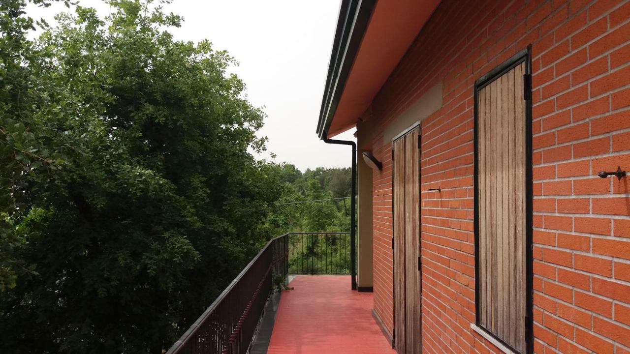 B&B Le Tre Rose Di Maria Pedara Εξωτερικό φωτογραφία