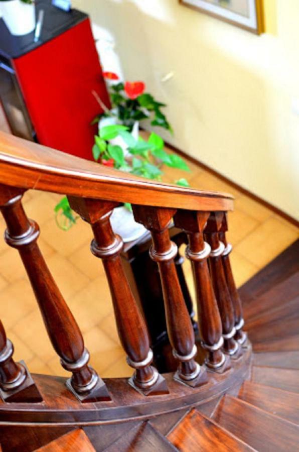 B&B Le Tre Rose Di Maria Pedara Εξωτερικό φωτογραφία